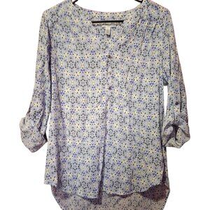 Kim Rogers Size M Blue Floral Roll Tab Sleeve Button V-Neck High Low Hem Top